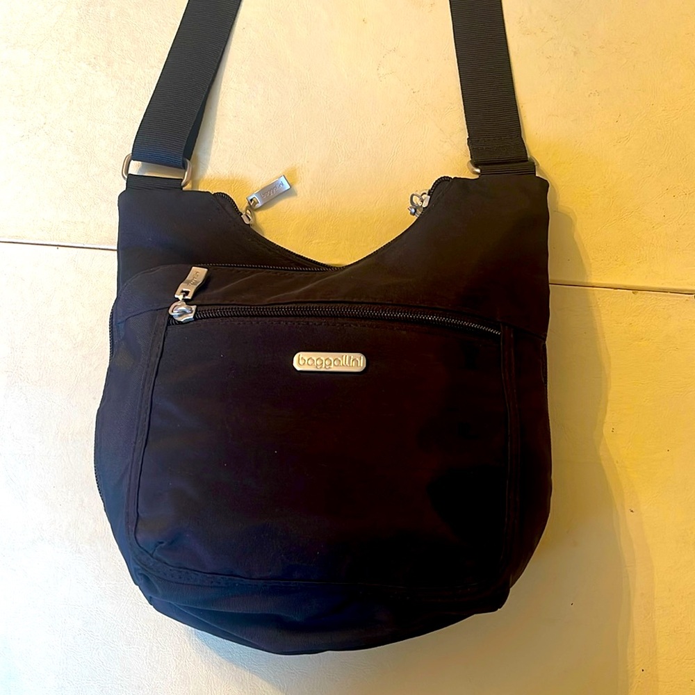 #Baggallini#sling bag